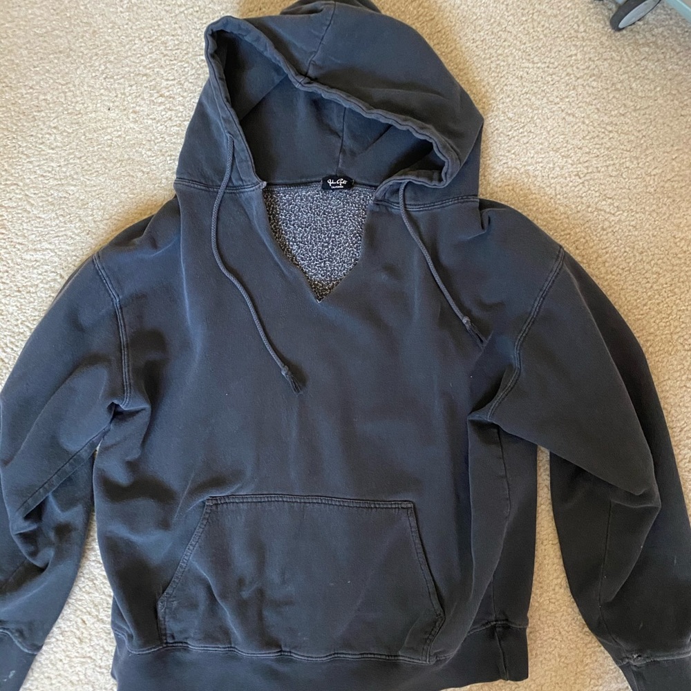 BLACK BRANDY MELVILLE HOODIE